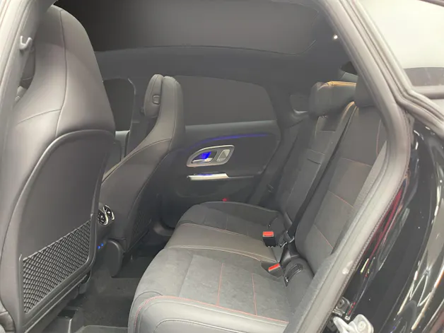 Mercedes-Benz CLA 200 8G-DCT
