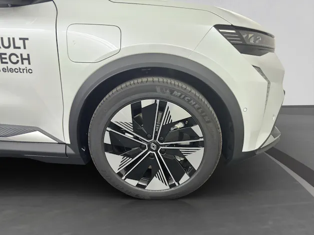 Renault Scénic E-Tech Long Range Iconic