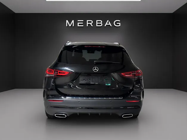 Mercedes-Benz GLA 250 4Matic AMG Line 8G-DCT