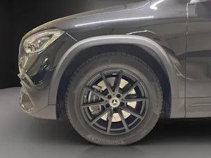 Mercedes-Benz GLA 250 4Matic AMG Line 8G-DCT