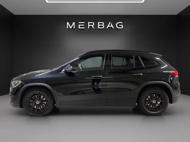 Mercedes-Benz GLA 250 4Matic AMG Line 8G-DCT