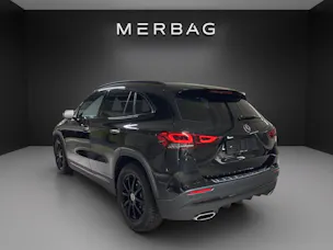 Mercedes-Benz GLA 250 4Matic AMG Line 8G-DCT