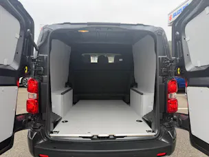 Citroën Jumpy 2.0 BlueHDi 180 PS XL EAT8 6 Plätze