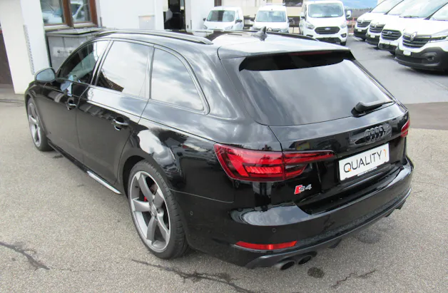 Audi S4 Avant 3.0 TFSI quattro tiptronic