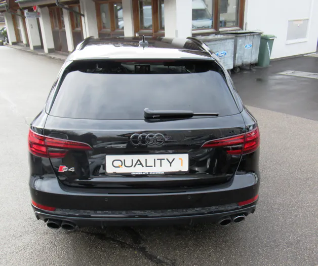 Audi S4 Avant 3.0 TFSI quattro tiptronic