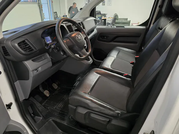 Toyota Proace 1.6D Panel Van L0 Terra