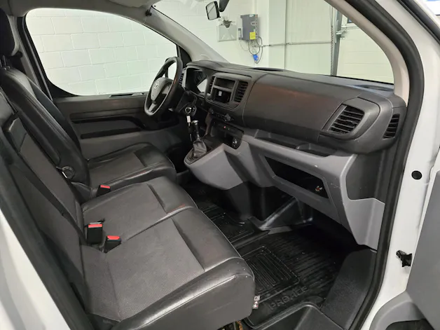 Toyota Proace 1.6D Panel Van L0 Terra