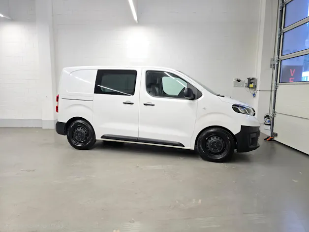 Toyota Proace 1.6D Panel Van L0 Terra