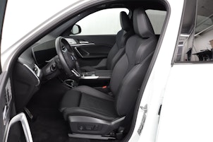 Vehicle image BMW X1 23i xDrive paddles