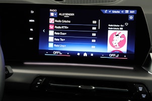 Vehicle image BMW X1 23i xDrive paddles