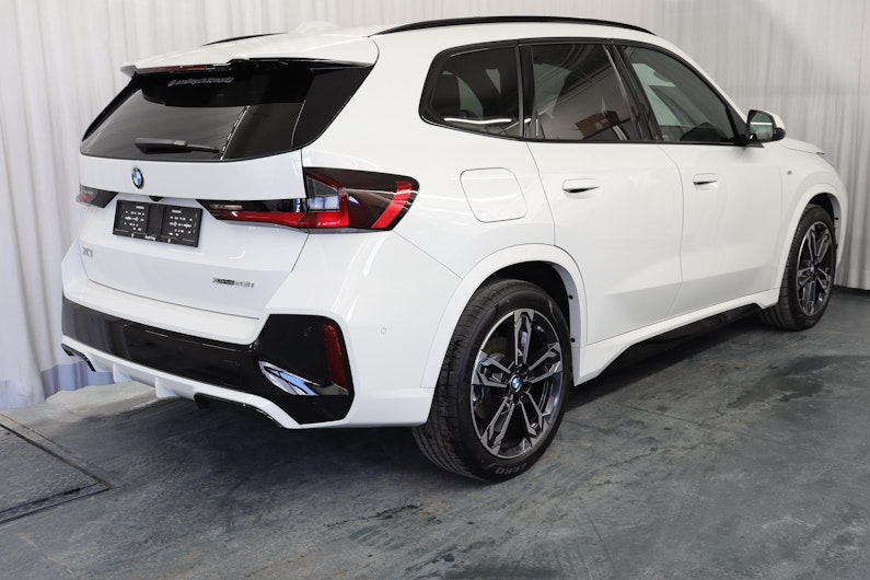 Vehicle image BMW X1