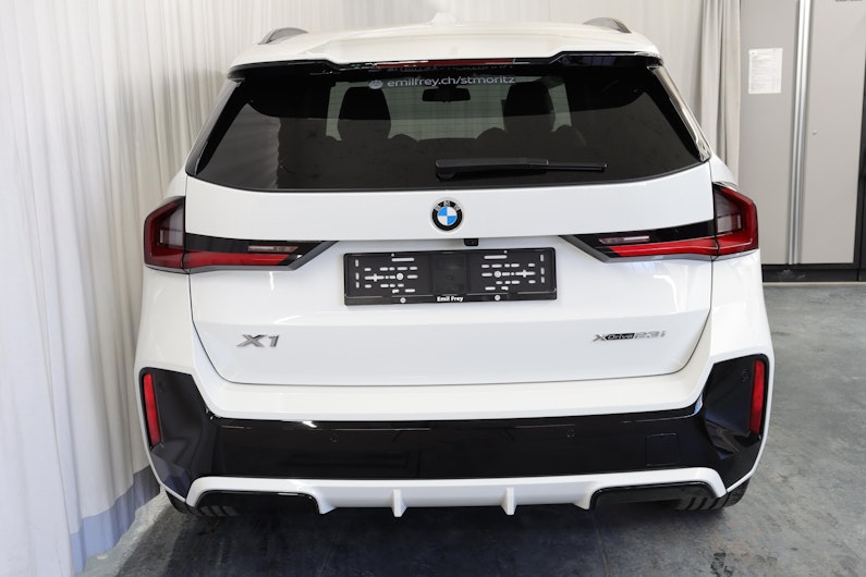 Vehicle image BMW X1