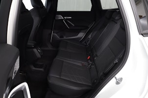 Vehicle image BMW X1 23i xDrive paddles