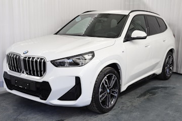 Vehicle image BMW X1 23i xDrive paddles