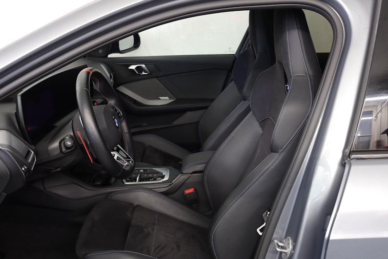 Vehicle image BMW 1 SERIES