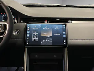 Land Rover Discovery Sport 1.5 T 270e Landmark (Plug-in Hybrid)