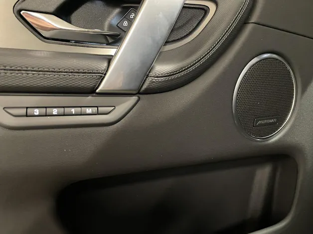 Land Rover Discovery Sport 1.5 T 270e Landmark (Plug-in Hybrid)