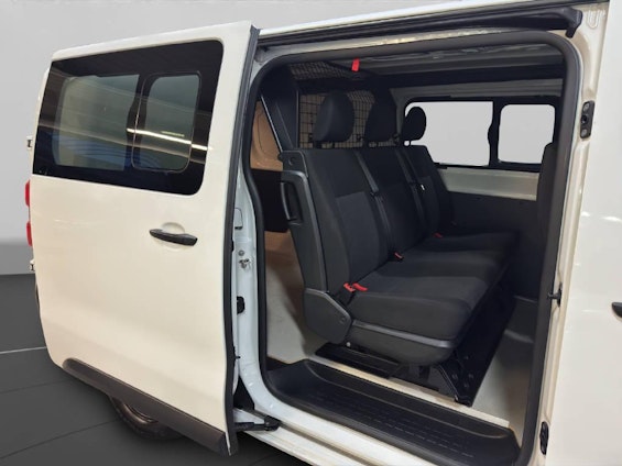 Vehicle image 7 Vehicle image 7