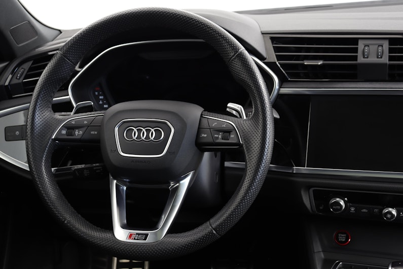 image du véhicule AUDI RS Q3