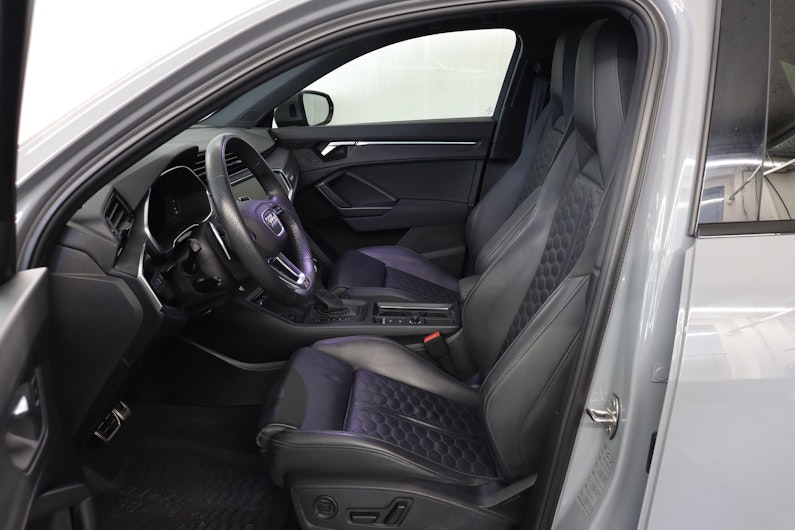 image du véhicule AUDI RS Q3