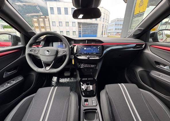 Vehicle image 8 Vehicle image 8