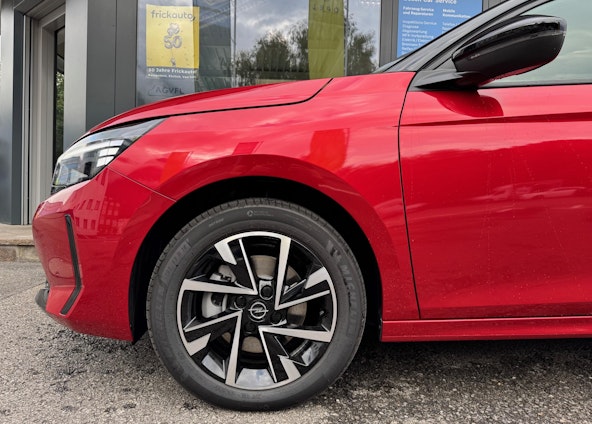 Vehicle image 3 Vehicle image 3