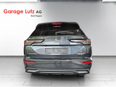 MITSUBISHI OUTLANDER 5