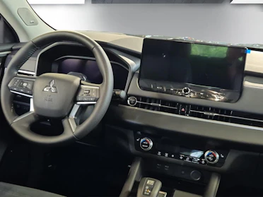 MITSUBISHI OUTLANDER 12