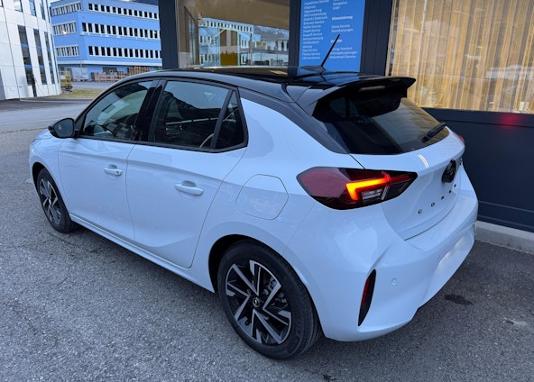 Vehicle image 2 Vehicle image 2