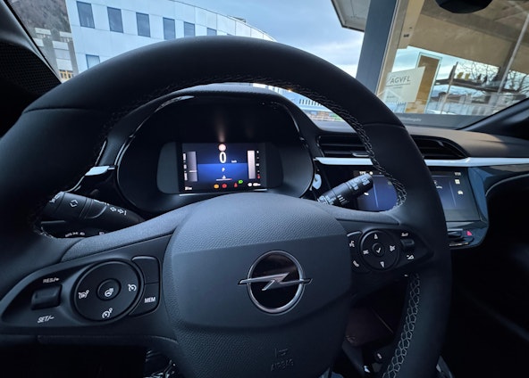 Vehicle image 12 Vehicle image 12