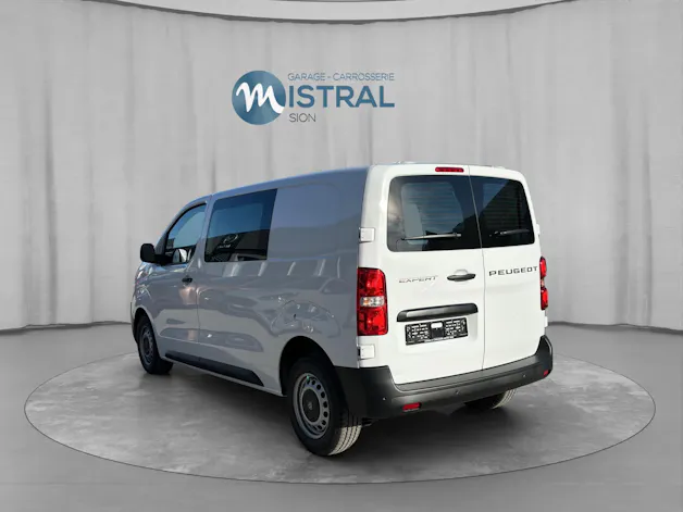 Peugeot Expert Kaw. Standard 2.0 BlueHDi 145 S/S