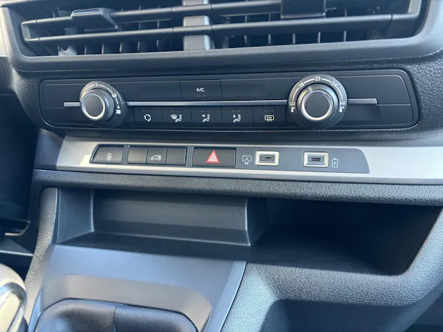 Peugeot Expert Kaw. Standard 2.0 BlueHDi 145 S/S