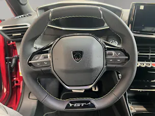 Peugeot 2008 1.2 Hybrid 145 GT