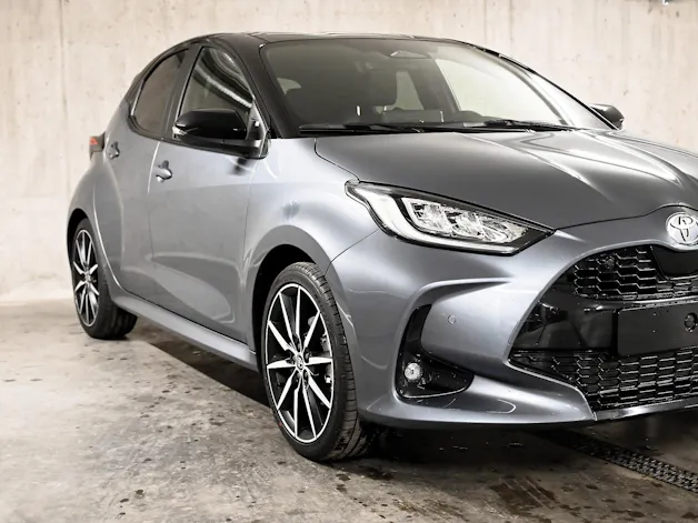 Toyota Yaris 1.5 VVT-i HSD GR Sport