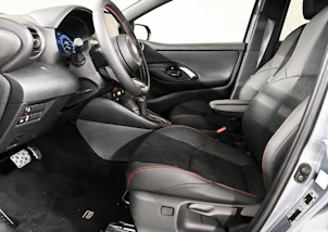 Fahrzeugbild TOYOTA Yaris 1.5 VVT-i HSD GR Sport