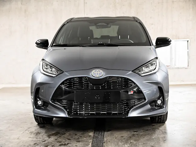 Toyota Yaris 1.5 VVT-i HSD GR Sport