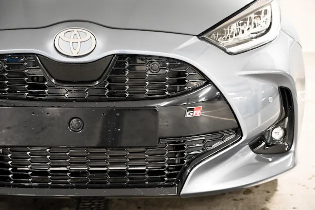 Toyota Yaris 1.5 VVT-i HSD GR Sport