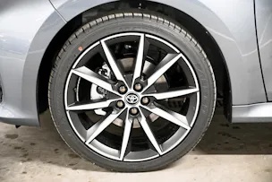 Toyota Yaris 1.5 VVT-i HSD GR Sport