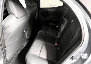 https://vehicle.imgix.net/4188768/04e95abd-d60e-4e06-b70e-5582a1767c49.jpg