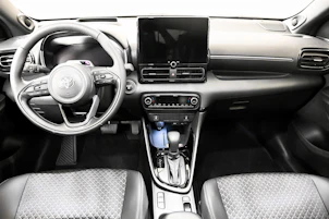 Fahrzeugbild TOYOTA Yaris 1.5 VVT-i HSD Premium