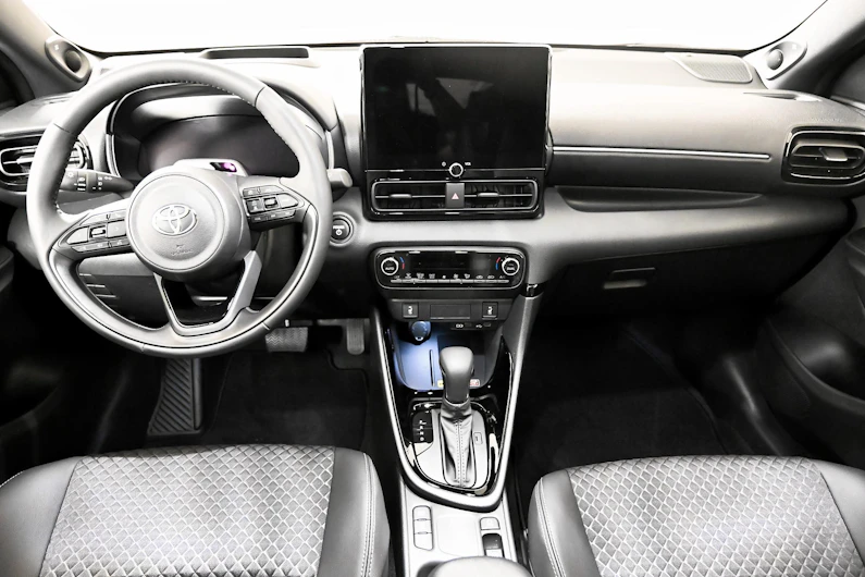 Fahrzeugbild TOYOTA YARIS