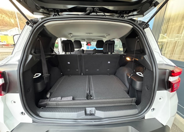 Vehicle image 5 Vehicle image 5