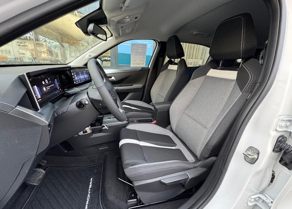 Vehicle image 7 Vehicle image 7