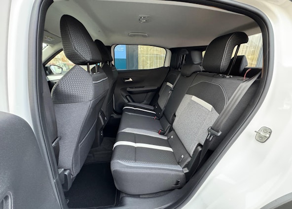 Vehicle image 8 Vehicle image 8