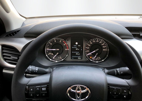 Vehicle image 9 Vehicle image 9