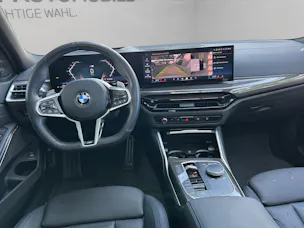 BMW 330i xDrive SAG Touring