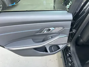 BMW 330i xDrive SAG Touring