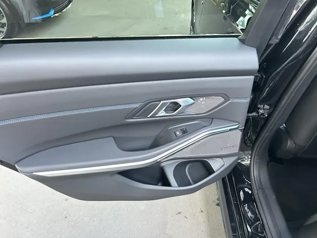 BMW 330i xDrive SAG Touring