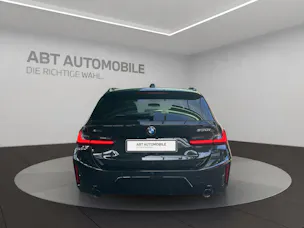 BMW 330i xDrive SAG Touring