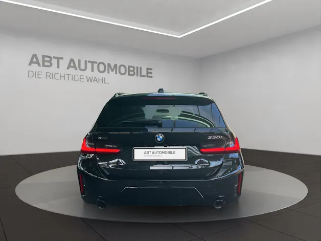 BMW 330i xDrive SAG Touring